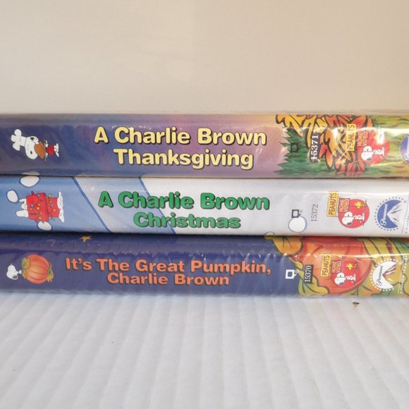+Lot 3 Charlie Brown Peanuts VHS Christmas/Thanksgiving/Great Pumpkin (Elsa) - Picture 3 of 9